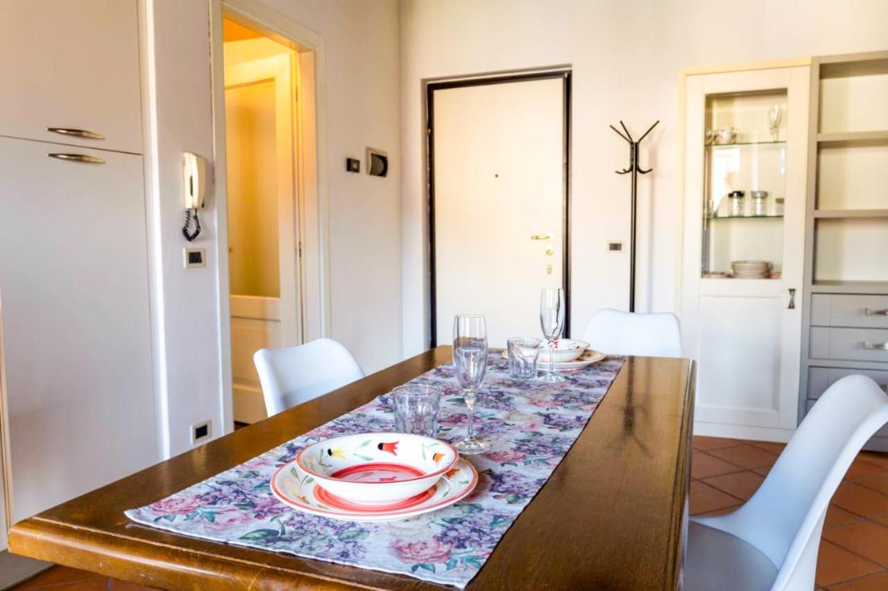 Casa Marilyn Lägenhet Desenzano del Garda Exteriör bild