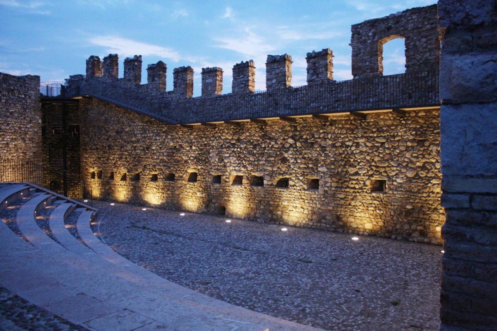Casa Marilyn Lägenhet Desenzano del Garda Exteriör bild