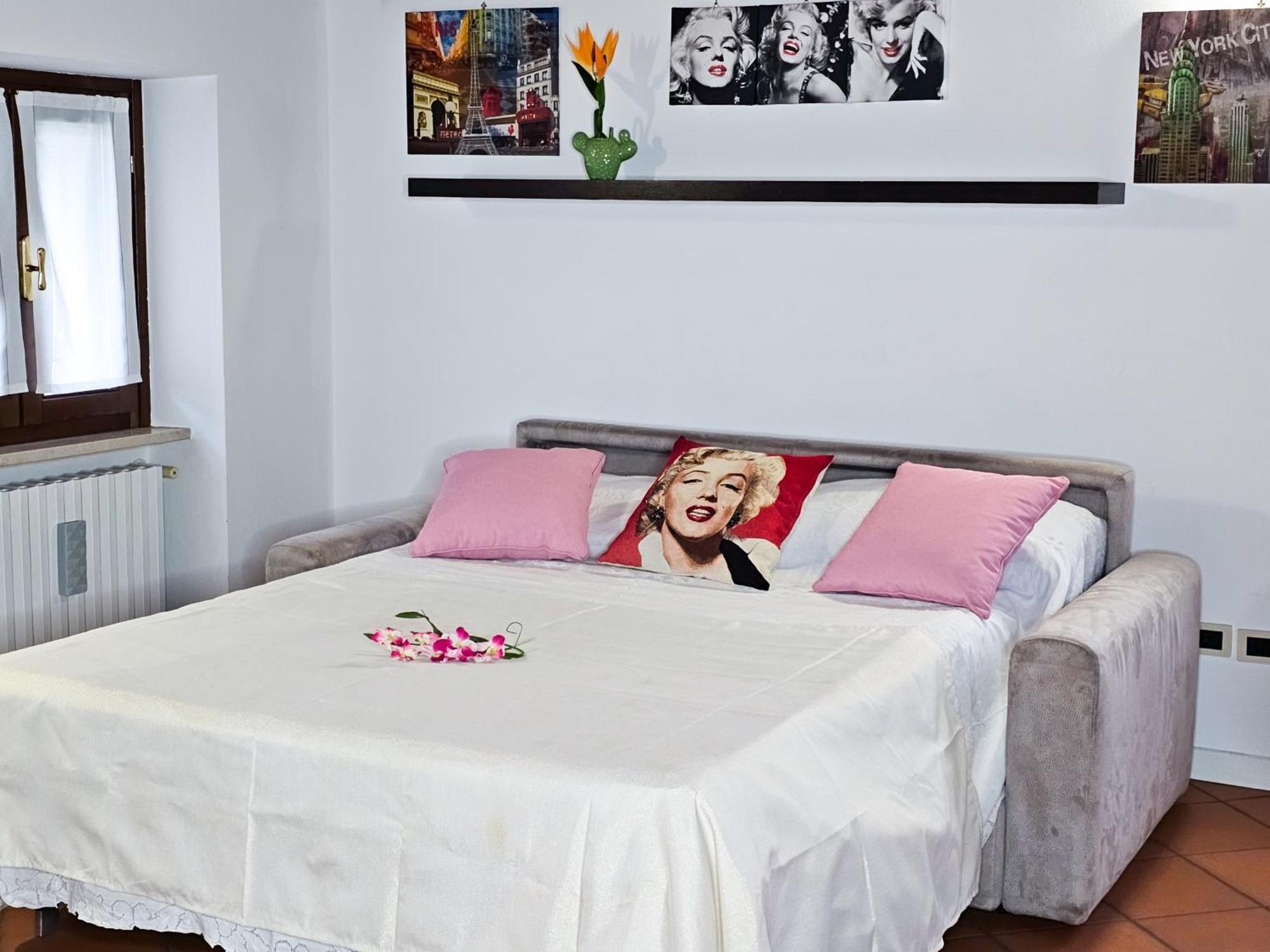Casa Marilyn Lägenhet Desenzano del Garda Exteriör bild